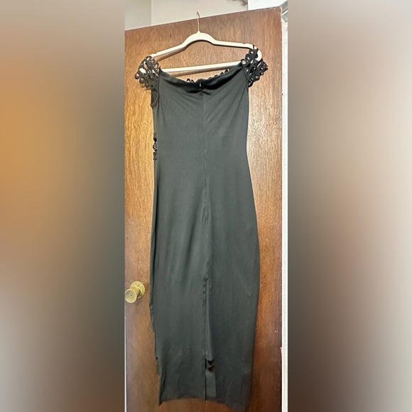 Black Summer off shoulder slim fit long dress with lace. - Picture 8 of 12